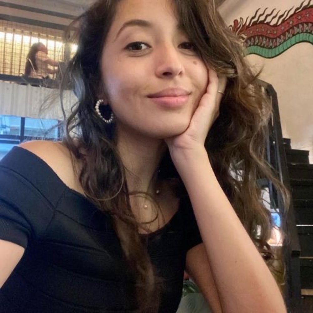 Meet your Posher, Estefanía
